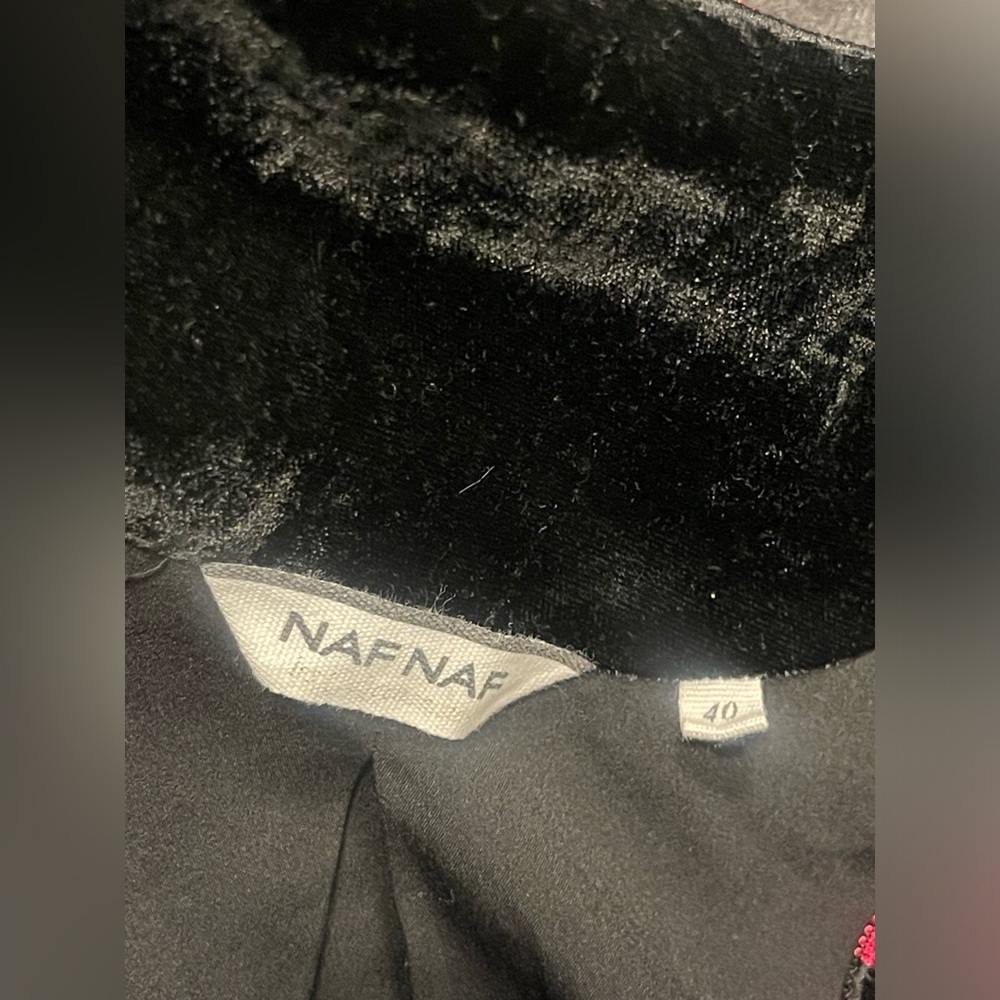 Rare NafNaf Naf Naf Size 40 beaded Embroidered Black velvet Jacket - Picture 4 of 8